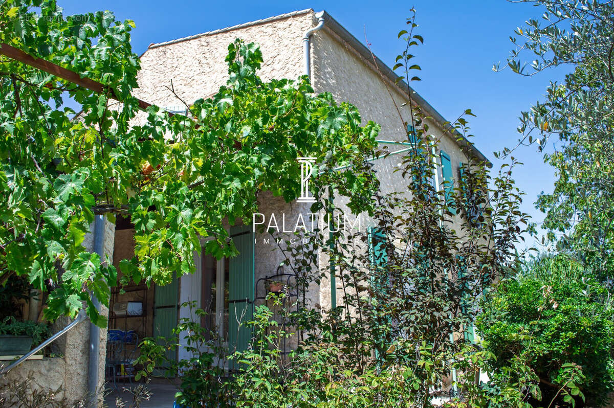 Maison 110 m² à Chateau-Arnoux-Saint-Auban  - photo 4