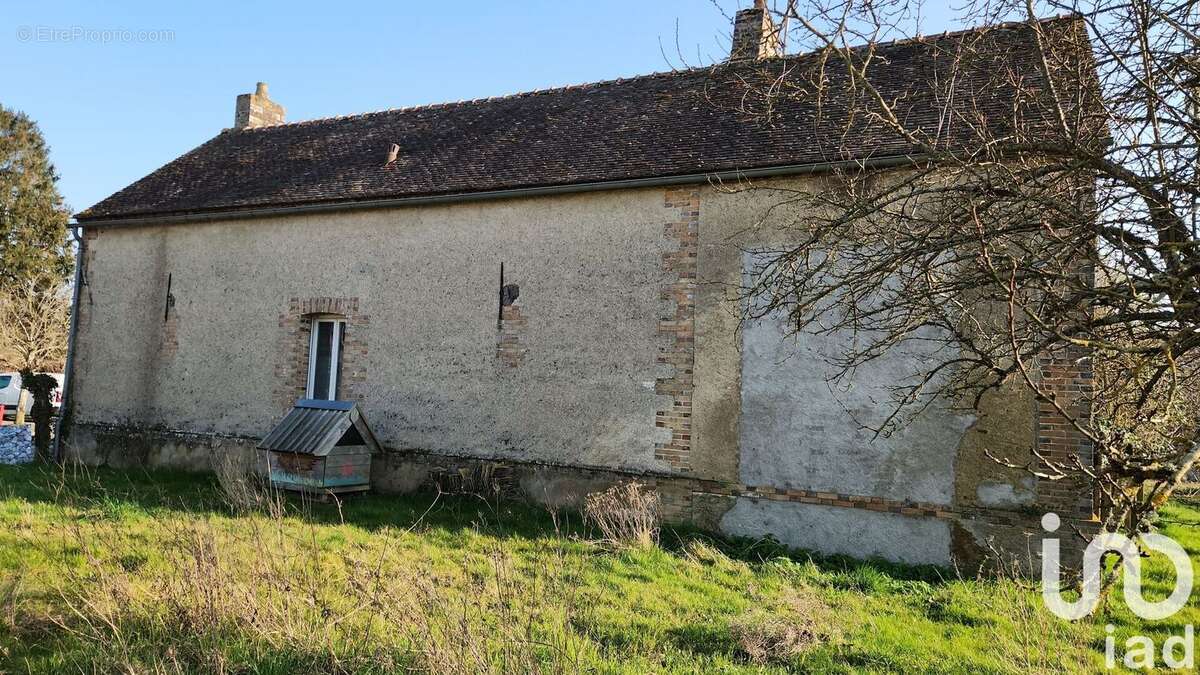 Maison 67 m² à Villeneuve-La-Dondagre  - photo 2
