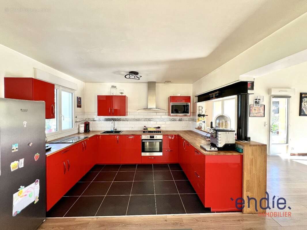 Maison 154 m² à Quincay  - photo 7