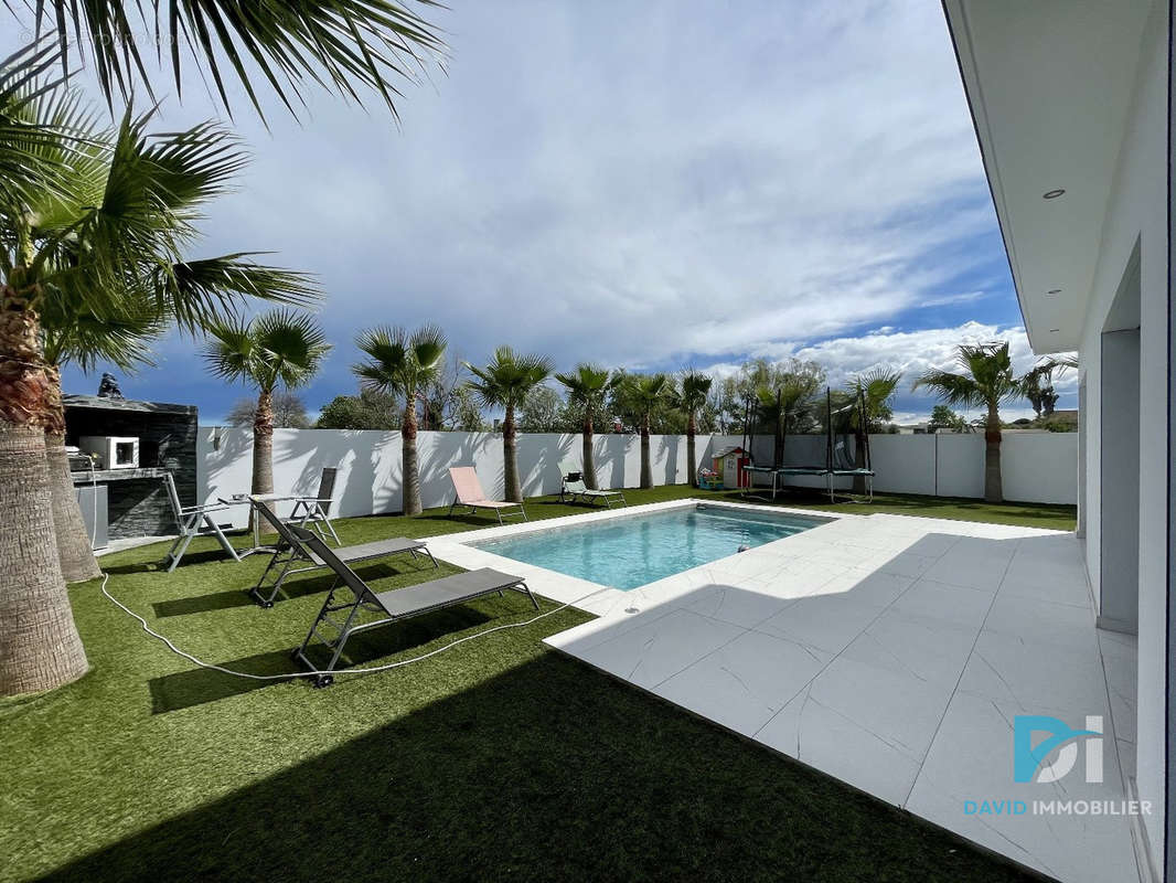 Maison à SAINT-THIBERY