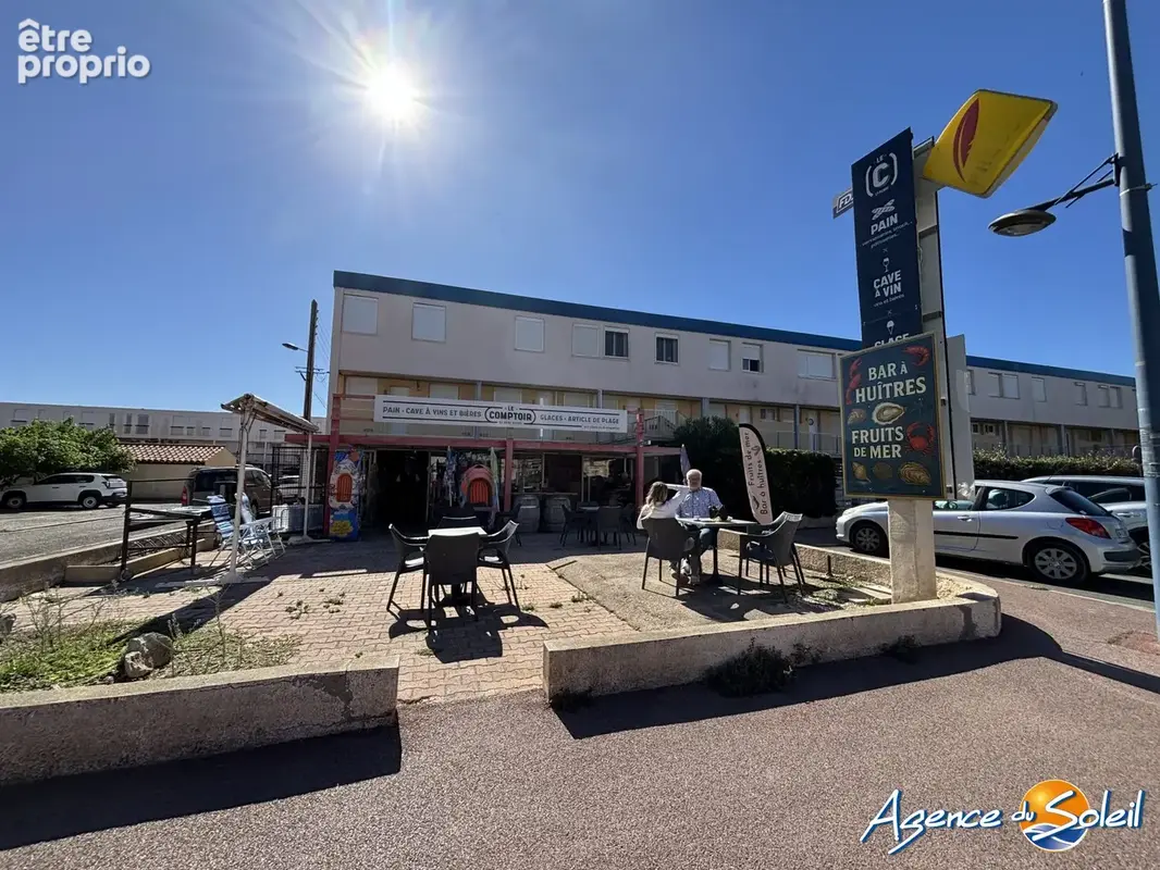 Photo Commerce à Fleury au prix de 428 000€