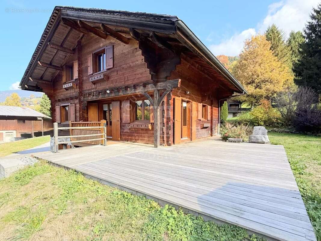 Maison à LA CLUSAZ