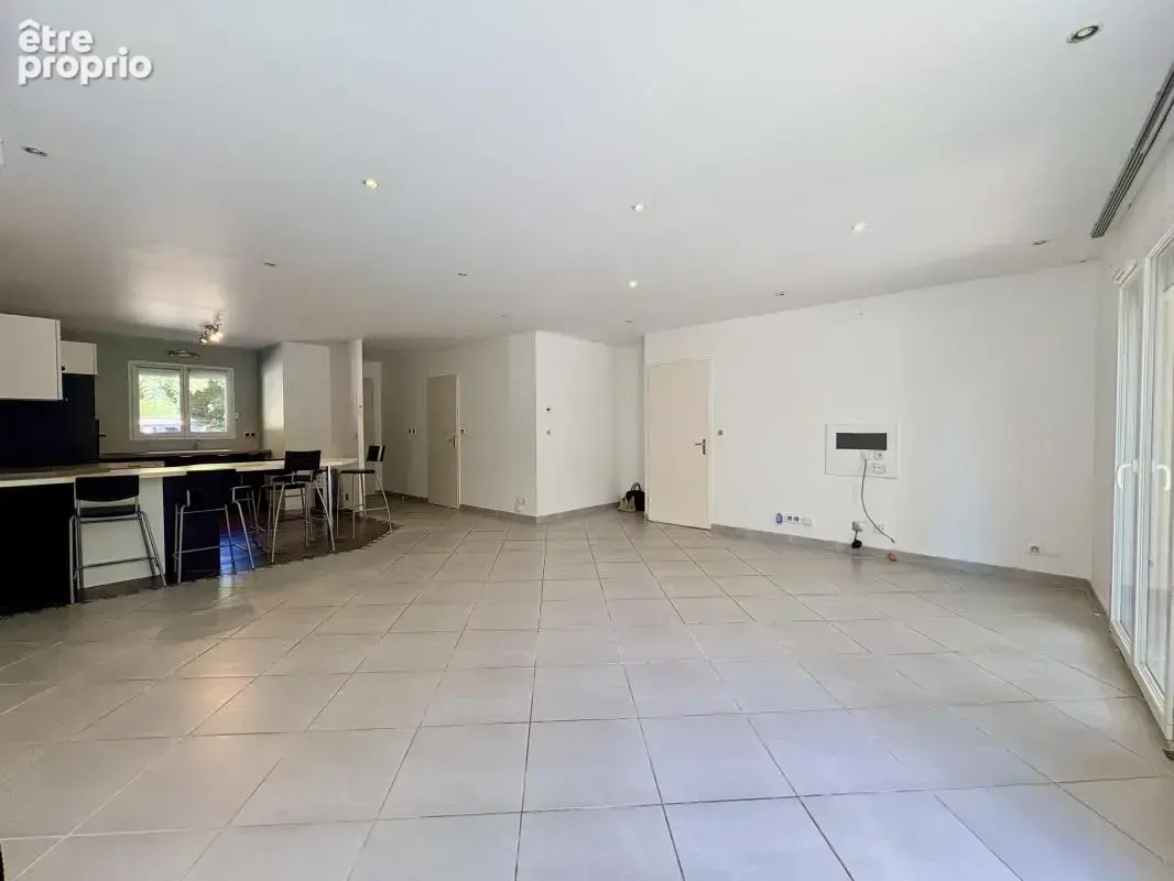 Maison 4 pièces 91 m² à vendre à Villefontaine (38090) - photo 3