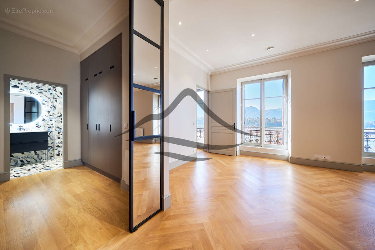 Appartement à AIX-LES-BAINS
