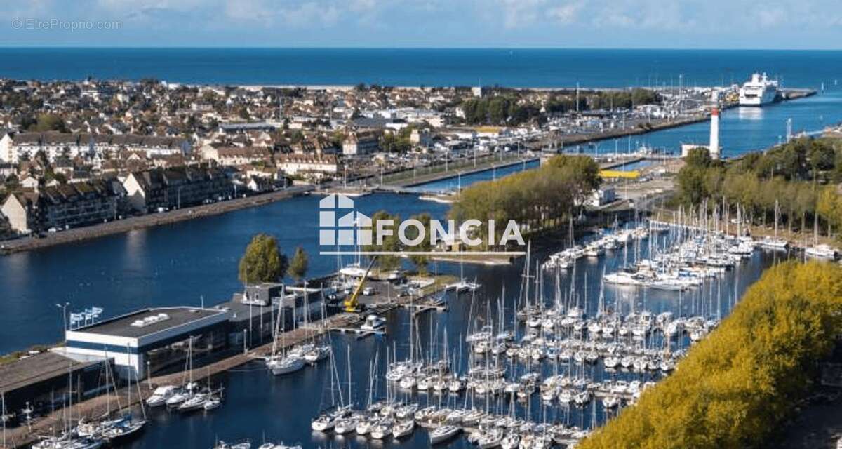 Appartement à OUISTREHAM