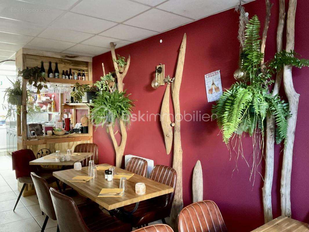 Commerce à FLASSANS-SUR-ISSOLE