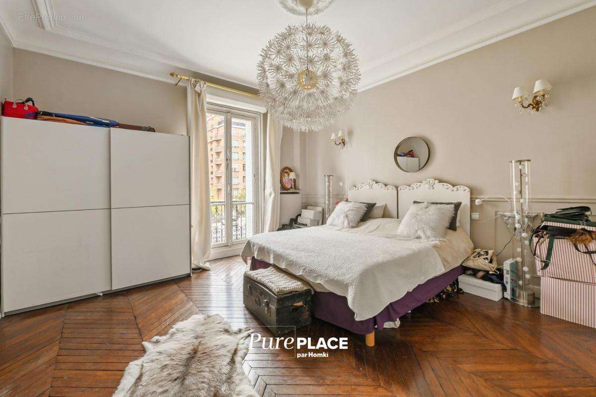 Maison à PARIS-17E