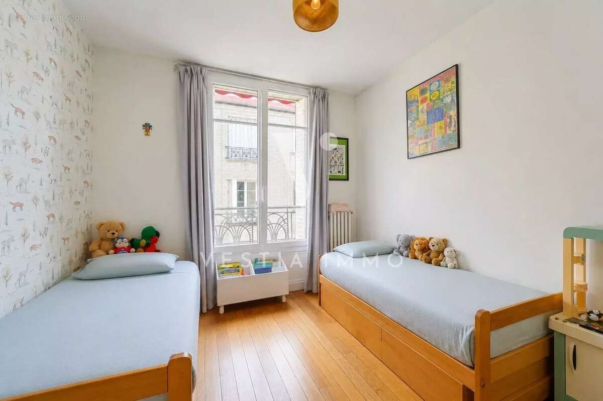 Appartement à ASNIERES-SUR-SEINE