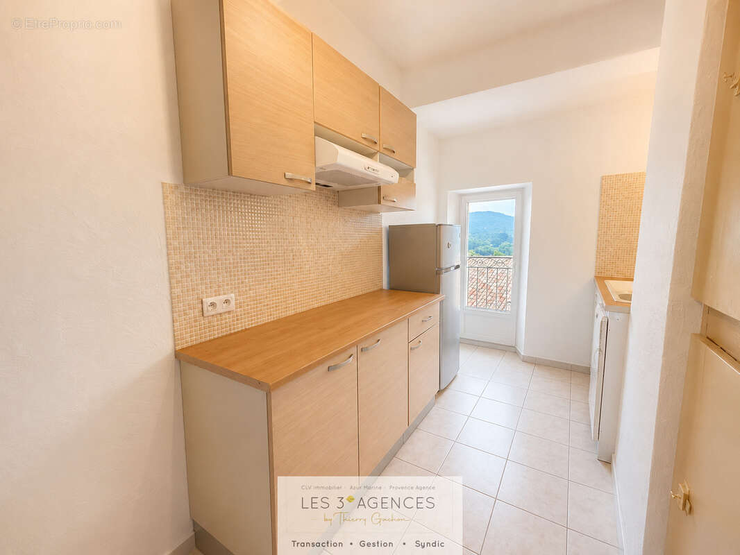 Immeuble de rapport en monopropriété   cœur du village de la garde-freinet - photo 5