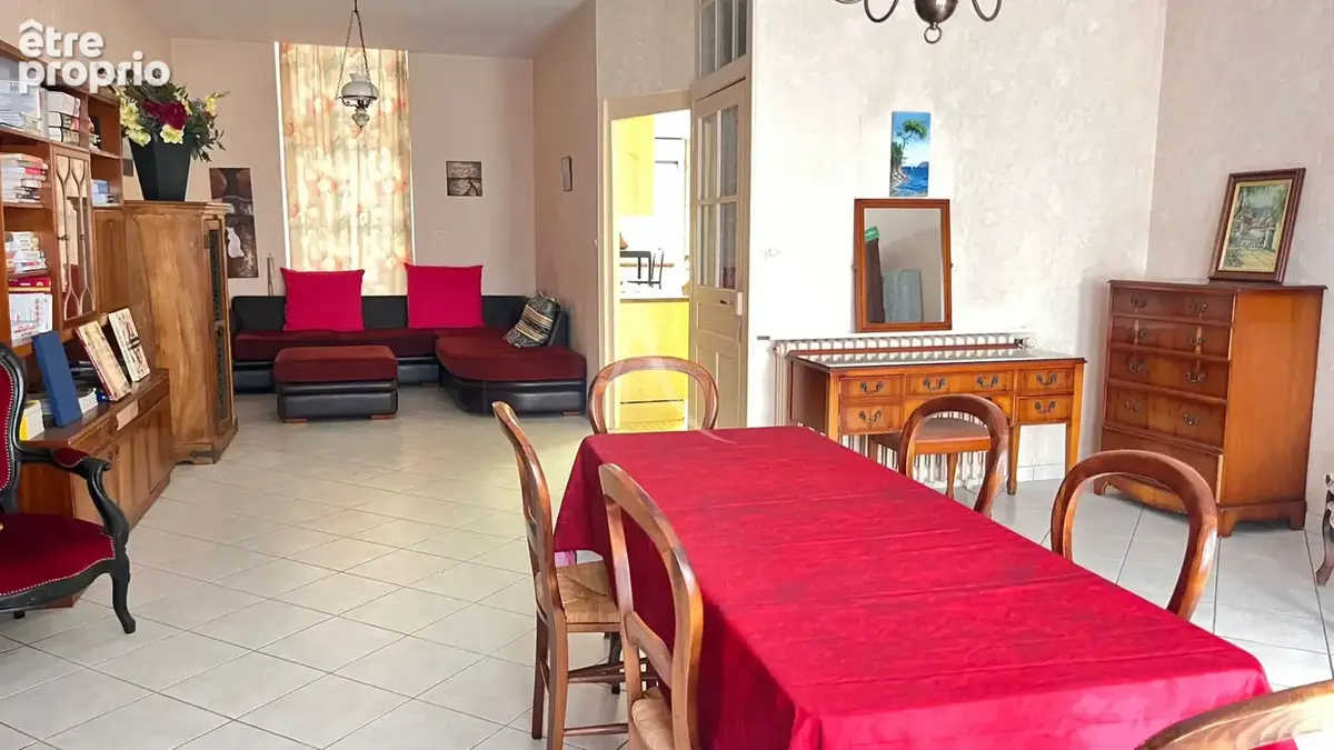 Maison de bourg avec potentiel - photo 3
