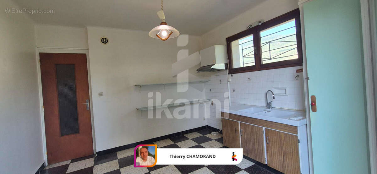 Maison Brison-Saint-Innocent   Charme et potentiel - photo 5