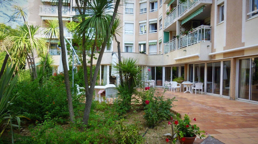 Appartement à HYERES