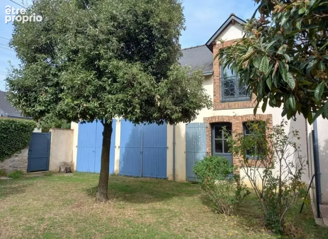 Laval – maison de caractère de 240 m² avec jardin arboré de 1 180 m², à deux pas du centre-ville - photo 24