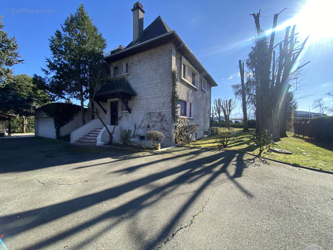 Maison T9 située à Séméac - photo 20