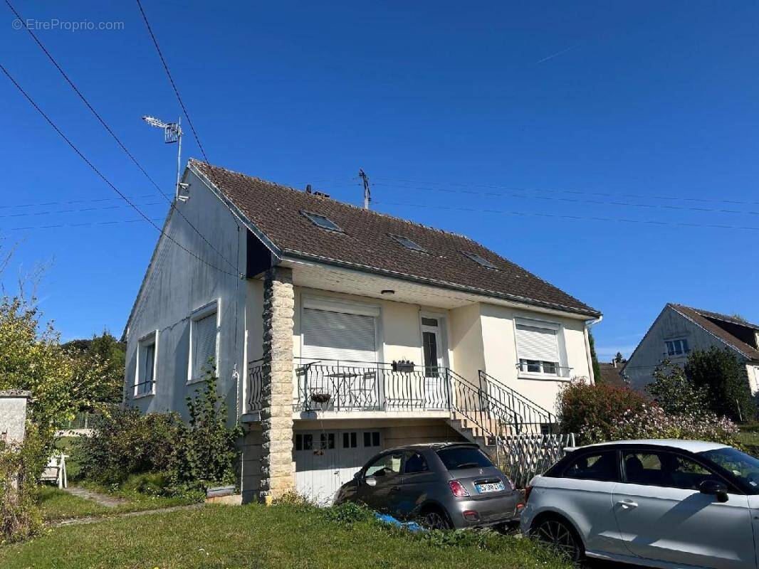 Maison à CROUY