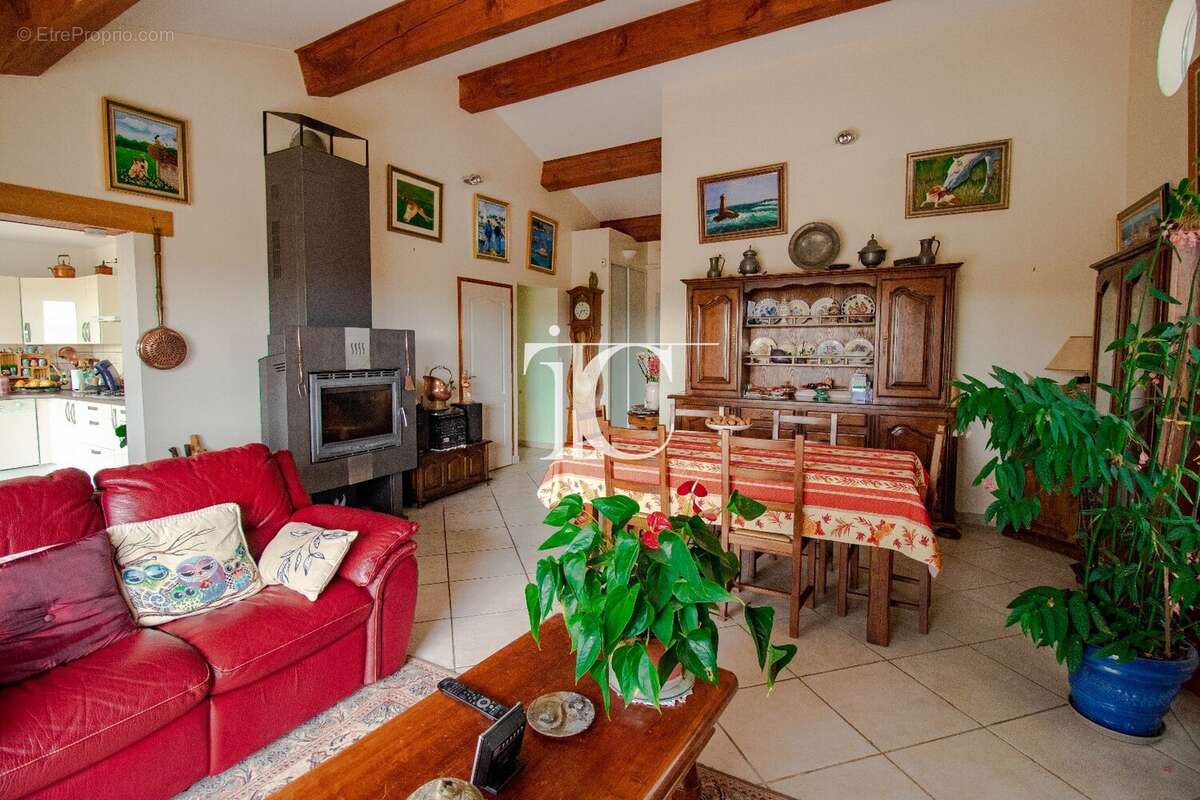 Maison à SAINT-AMBROIX