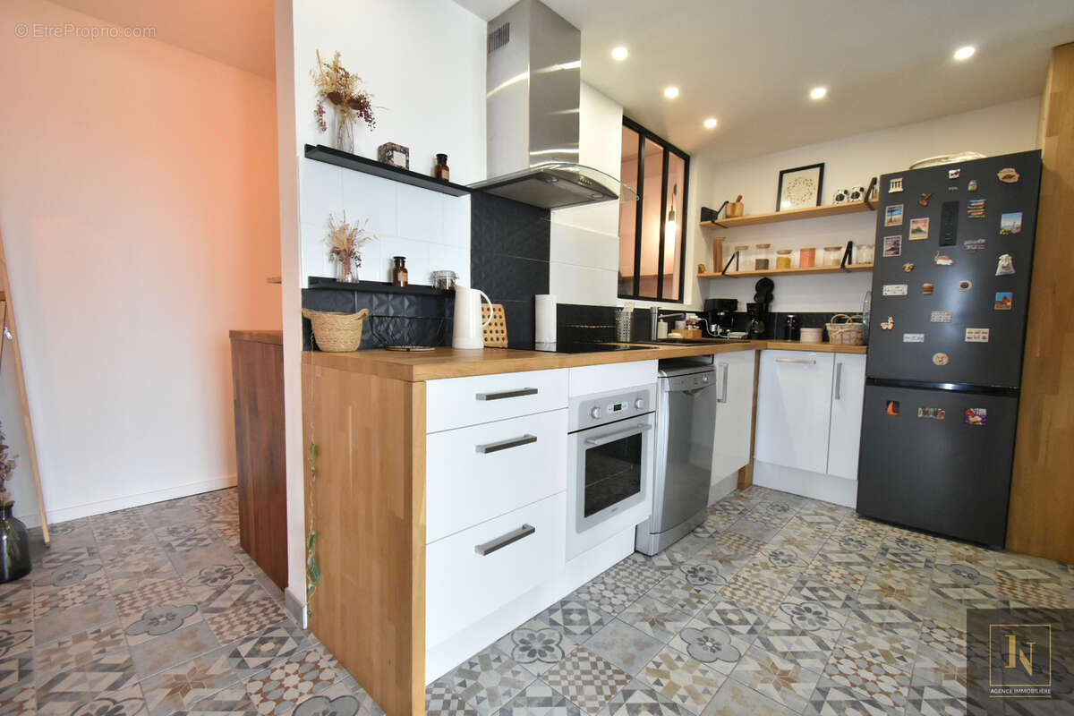 Nantes, appartement  81m2 en dernier étage avec ascenseur et balcon. - photo 2