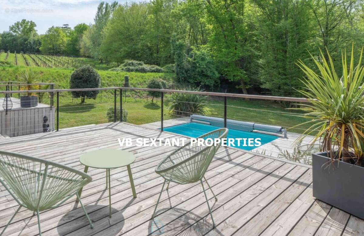 15 mn de Bordeaux, Latresne, magnifique maison de charme en bois avec  dépendance - photo 2