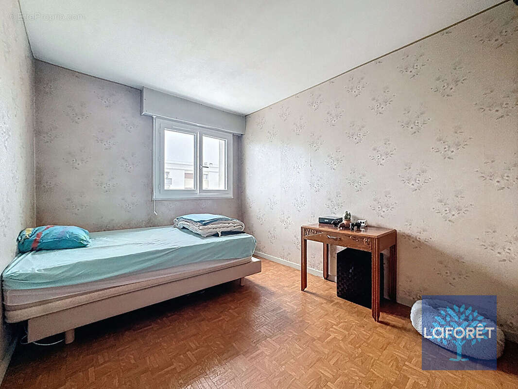 Appartement à CHILLY-MAZARIN