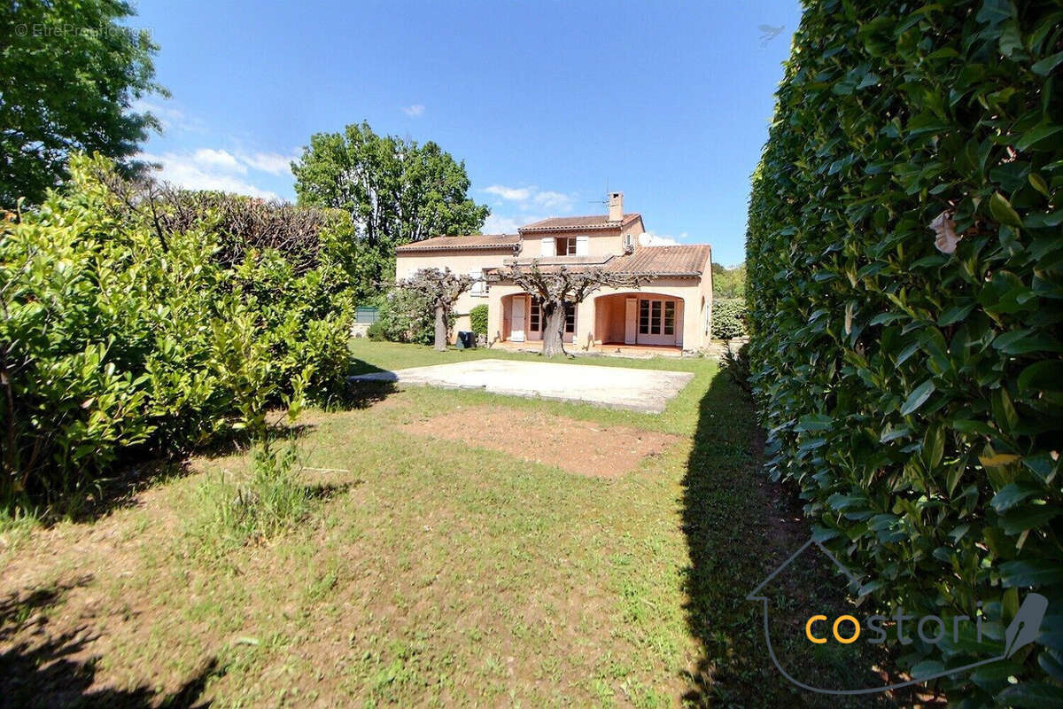 Maison à DRAGUIGNAN