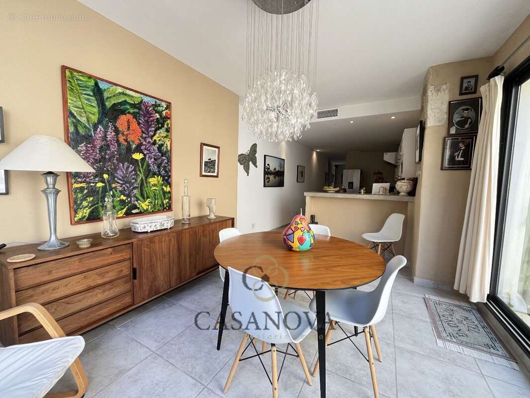 Maison à CALVISSON