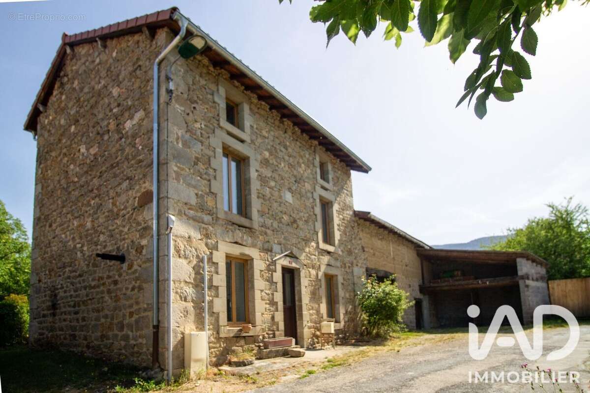 Maison 85 m² à Vertolaye  - photo 5