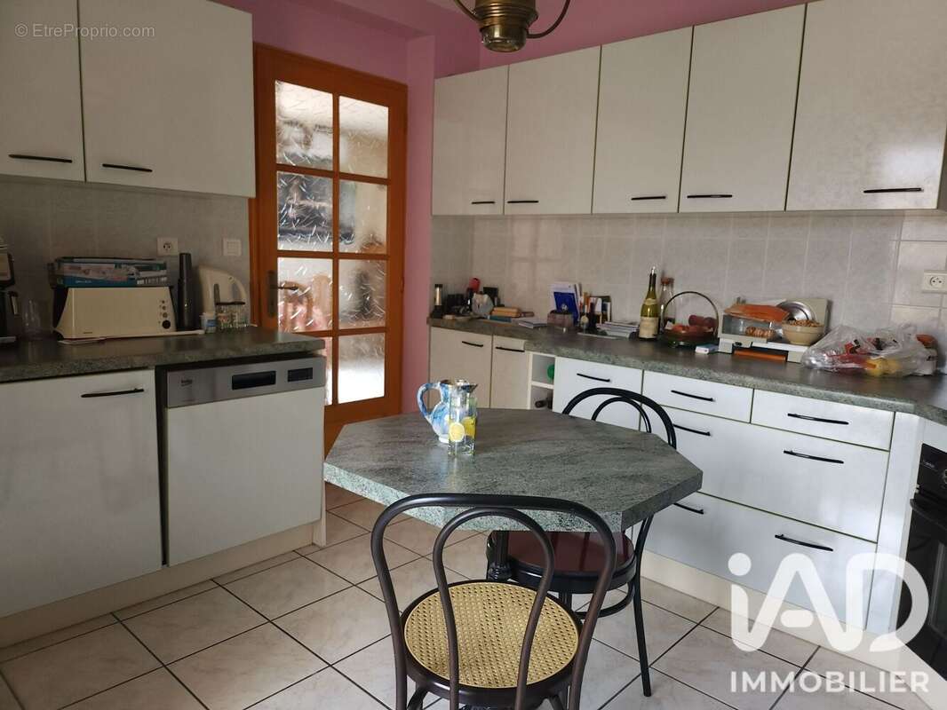 Maison 165 m² à Le Monestier-Du-Percy  - photo 5