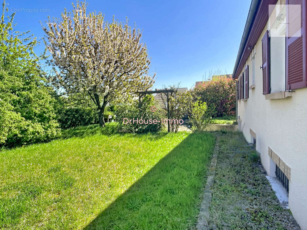 Maison à INGRE