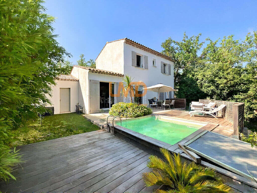 Maison à FIGANIERES