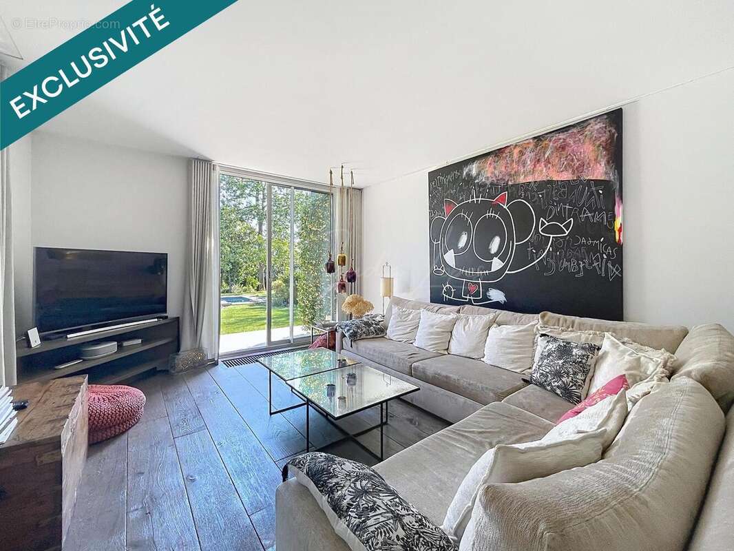 Maison 280 m² à Rocquencourt  - photo 9