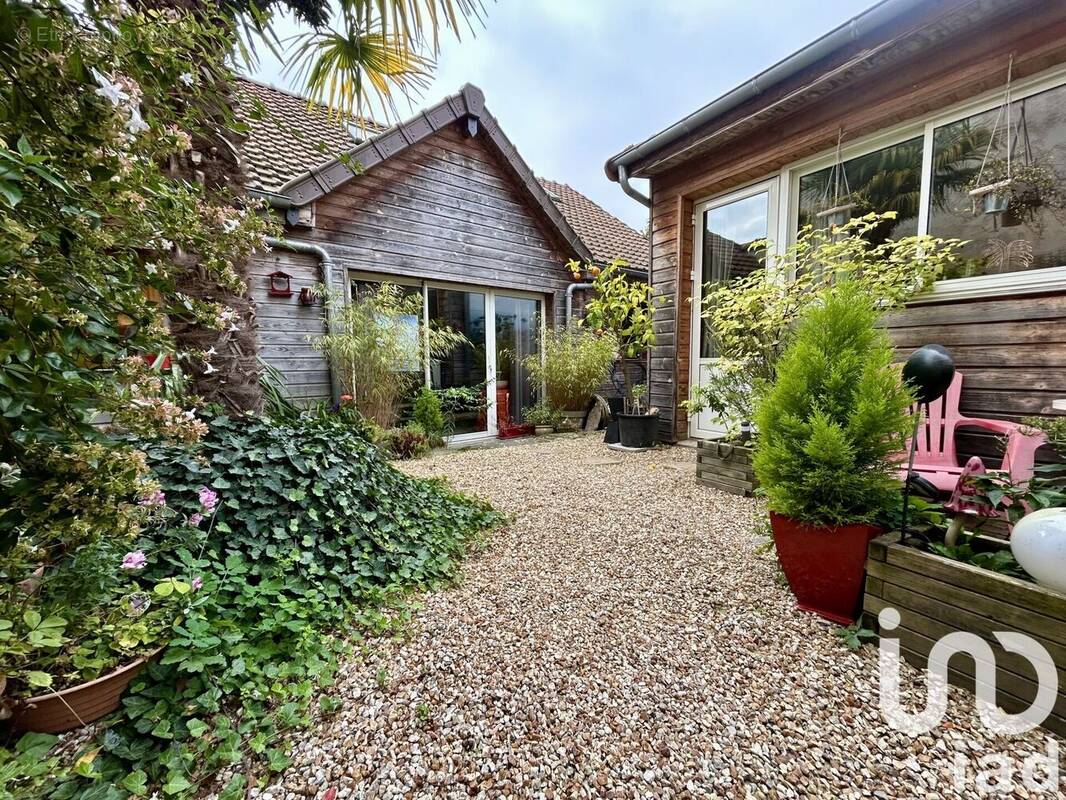 Photo 1 - Maison à EPERNON