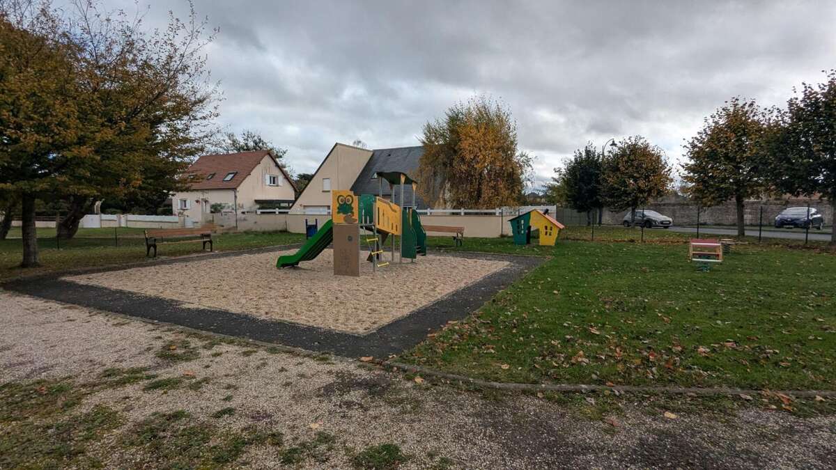 Appartement à COLLEVILLE-MONTGOMERY