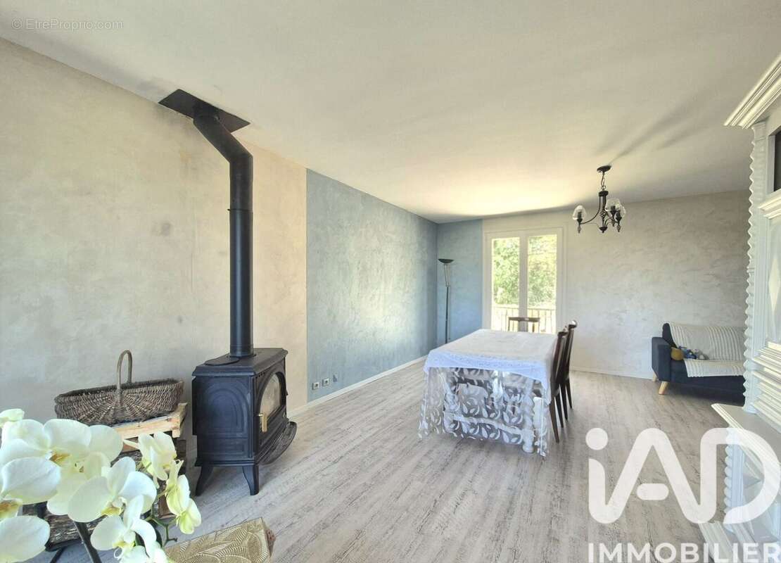 Maison 202 m² à Aubazines  - photo 3