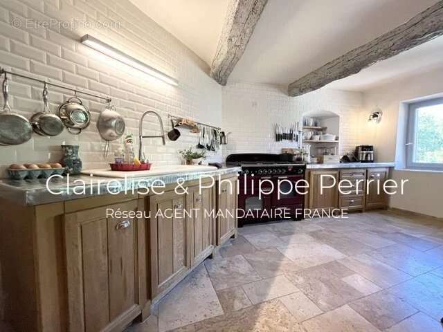 Maison à SILLANS-LA-CASCADE