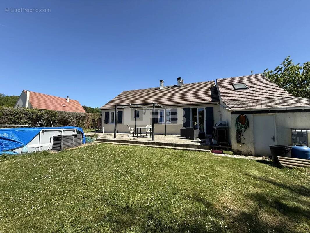 Maison à BORNEL