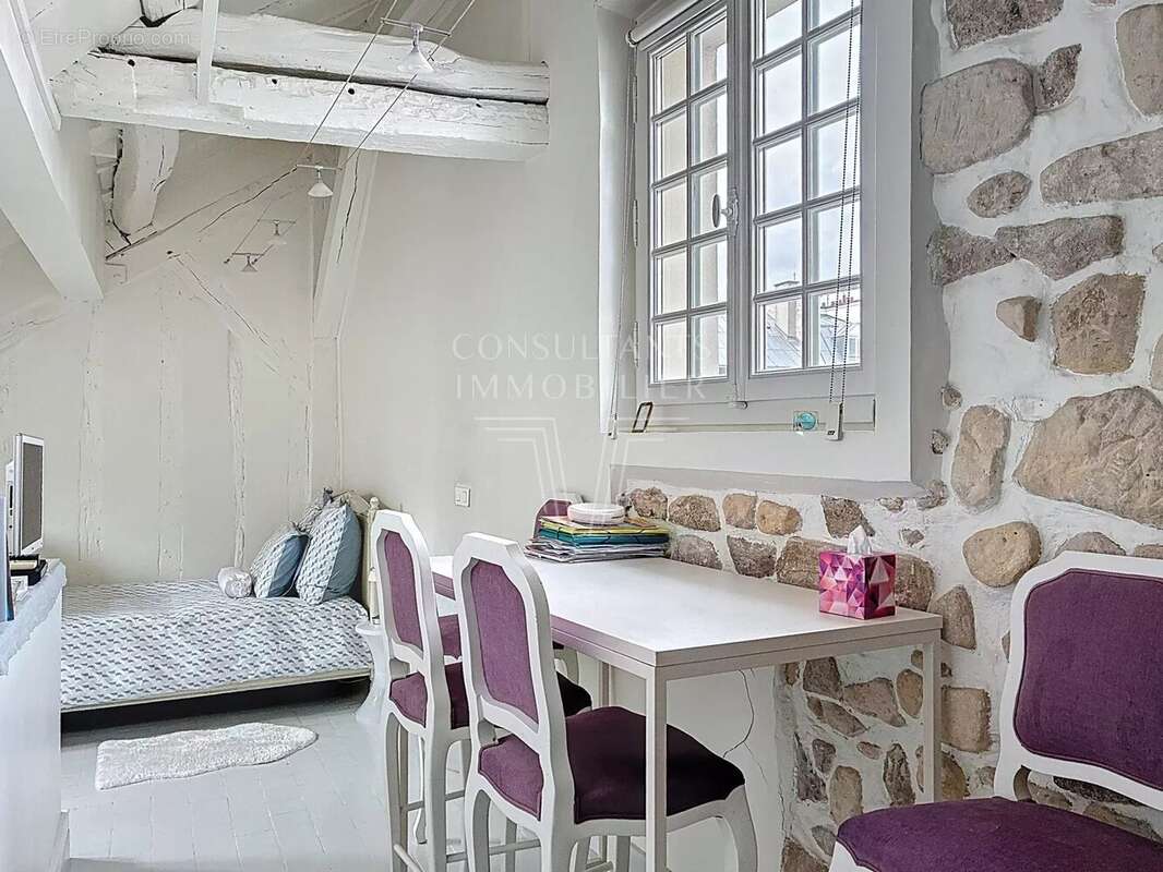 Appartement à PARIS-7E