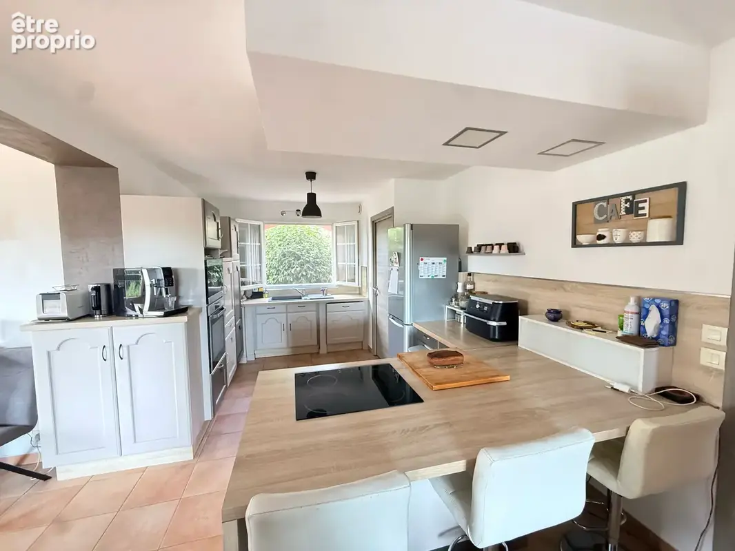 Bagnols en foret, villa dominante au calme avec piscine  et appartement independant - photo 10
