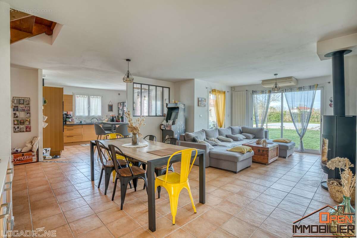 Maison à SAINT-SYLVESTRE-SUR-LOT