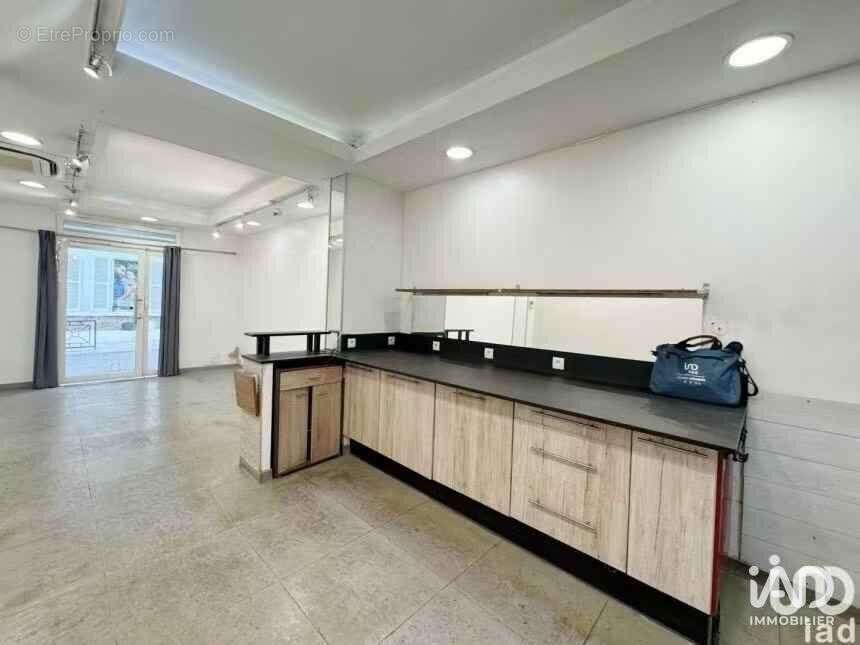 Photo 3 - Commerce à VINCENNES