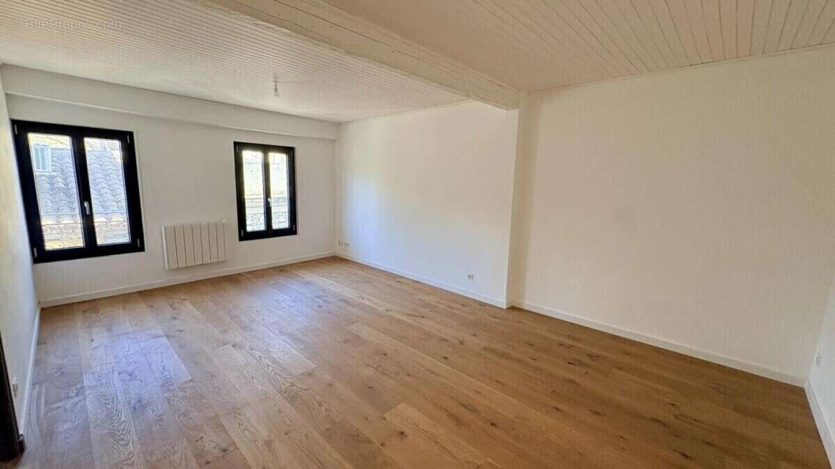 Coup de coeur pour ce Charmant T2 de 52 m² sous les toits – - photo 6