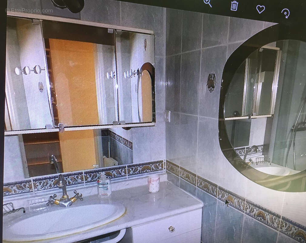 Appartement à MARSEILLE-9E