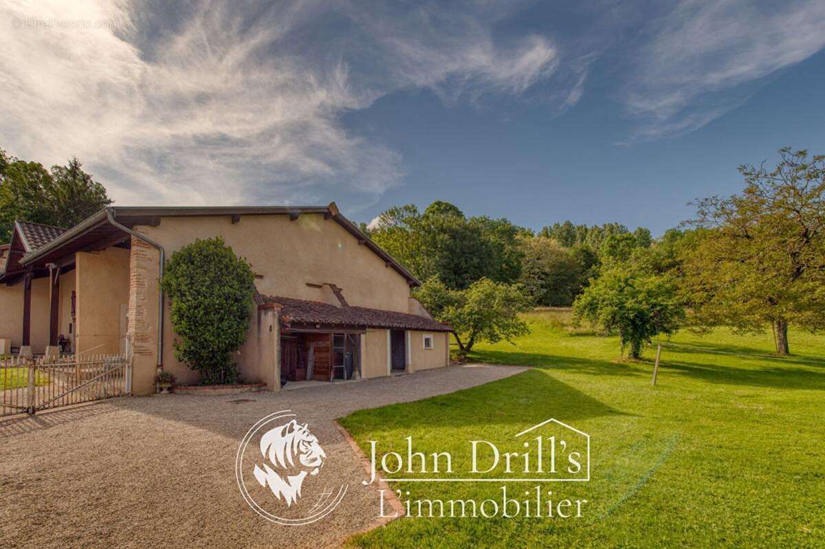 Maison à CHATILLON-LA-PALUD