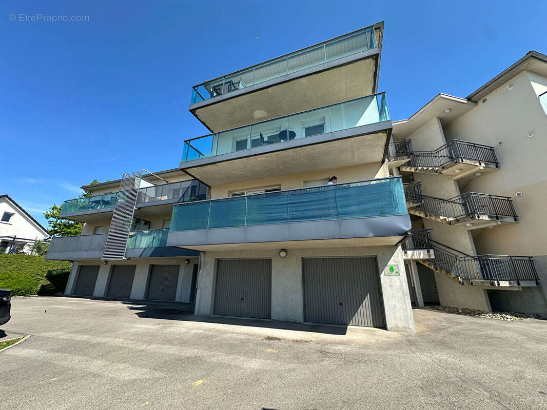 Appartement à SERRE-LES-SAPINS