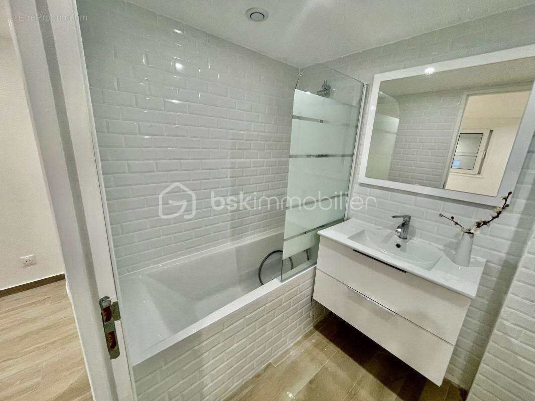 Appartement à FONTENAY-SOUS-BOIS