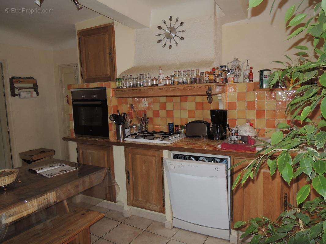 Maison à GINASSERVIS