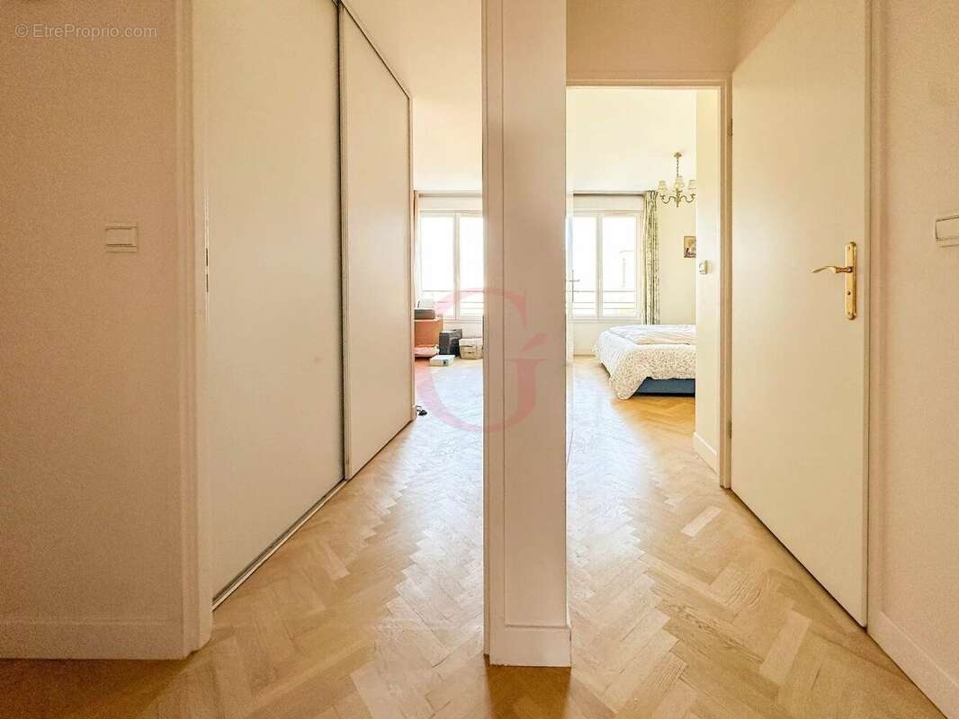 Appartement à BOURG-LA-REINE