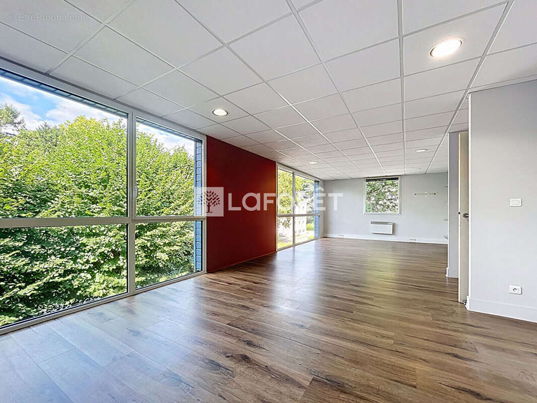 Bureaux Elbeuf 192 m² - photo 6