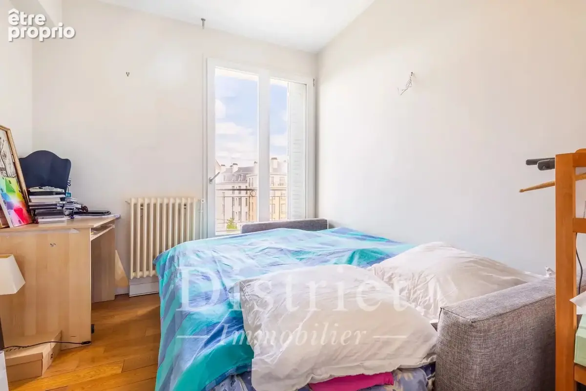 Marais-Ile Saint Louis. Appartement de 4 pièces de 86m² aux vues panoramiques. - photo 8