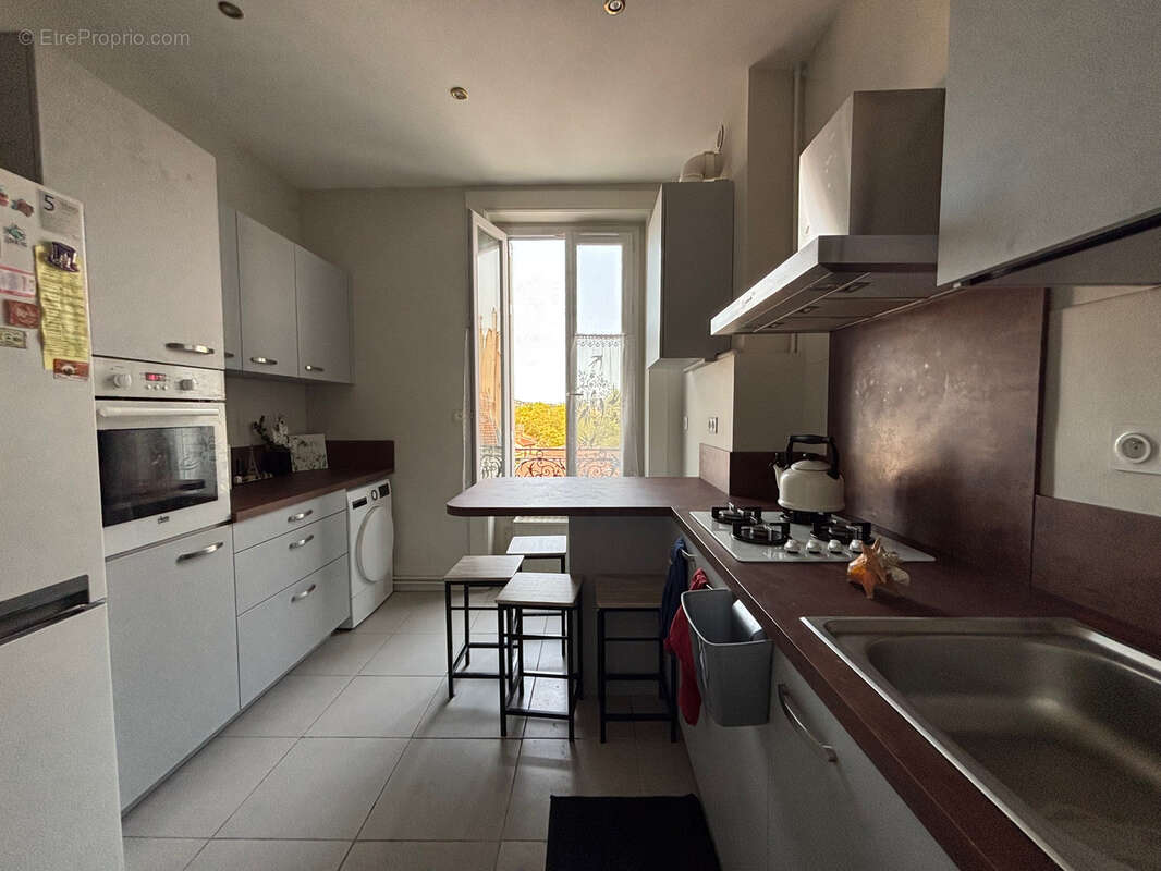 Appartement à SAINT-ETIENNE
