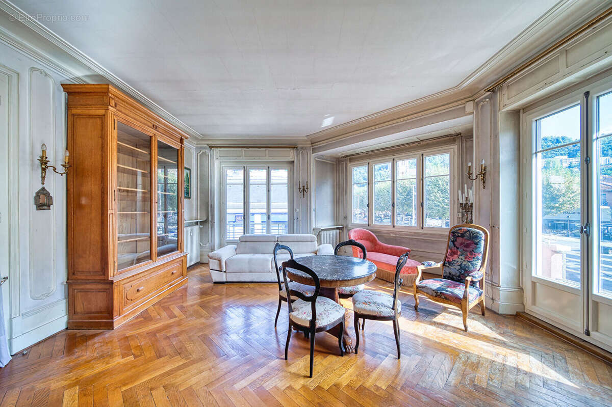 Appartement à VOIRON